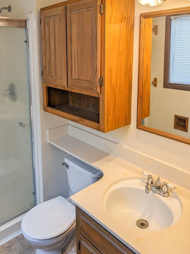 Building Photo - 1613 River Rock Dr NE