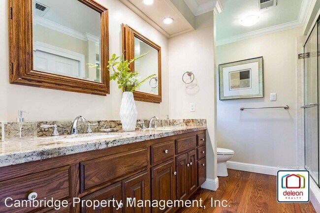 Building Photo - 5 br, 2.5 bath House - 2275 Tioga Drive