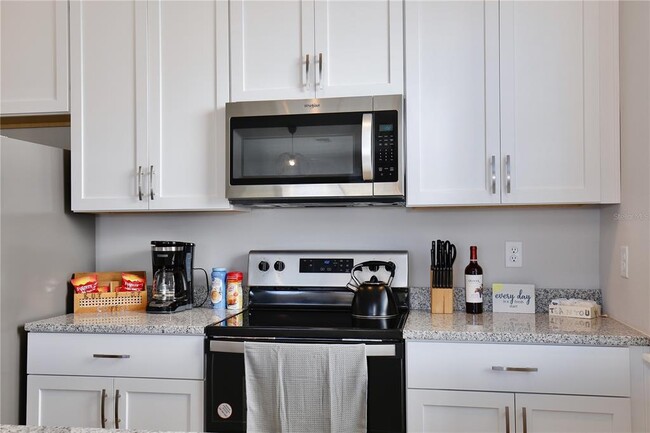 Building Photo - 1101 Arisha Dr