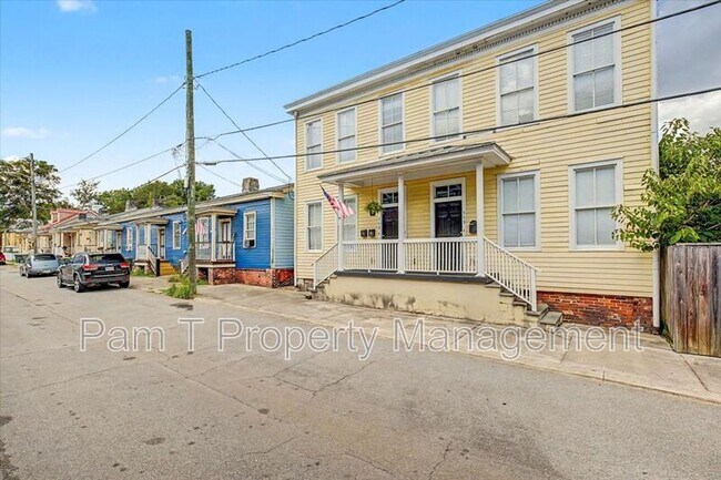 Building Photo - 546 E Huntingdon St