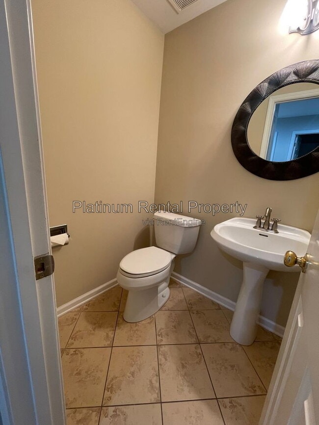 Building Photo - 720 Treadstone Ct