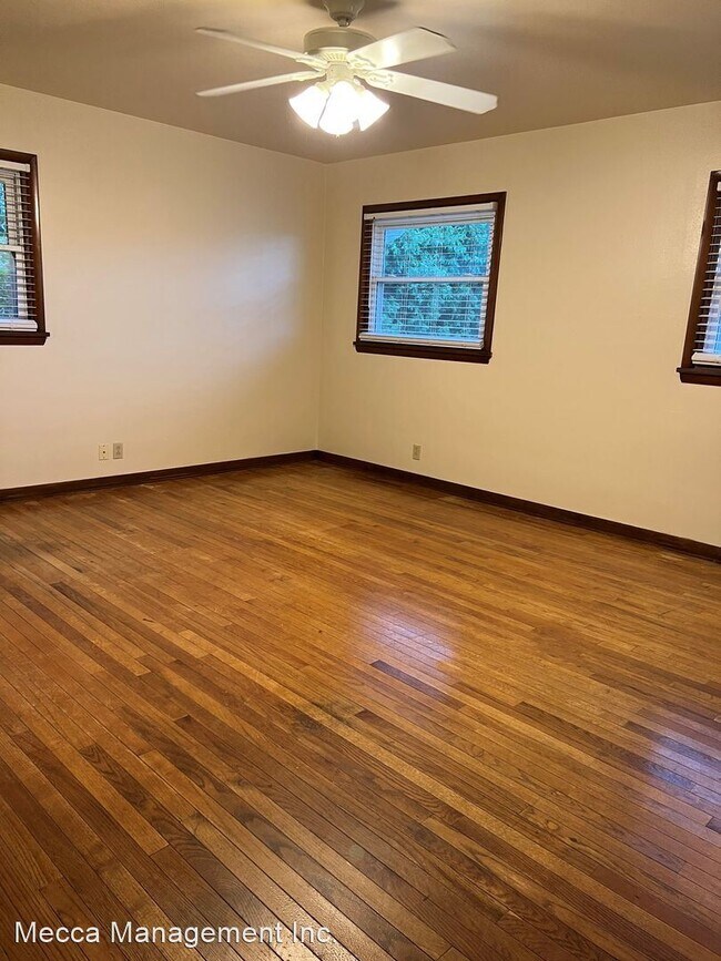 Building Photo - 3 br, 2 bath House - 221 Campbell Hill Rd.