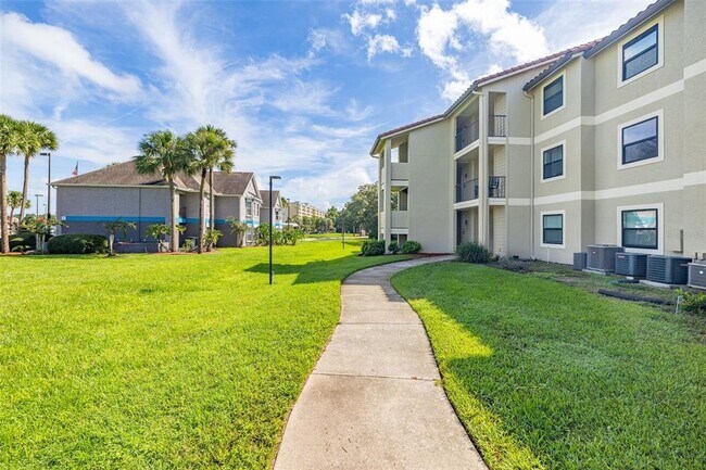 Building Photo - 3038 Parkway Blvd