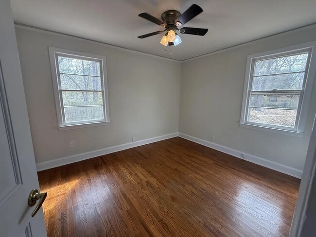 Building Photo - 4442 Reona Ave