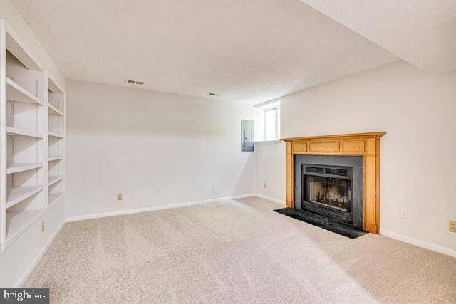 Building Photo - 1645 Oak Spring Way