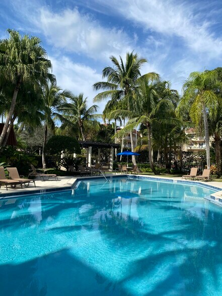 Building Photo - 9301 SW 92nd Ave