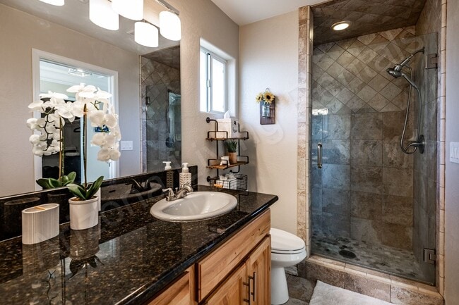 Building Photo - FURNISHED POOL HOME FOR APRIL