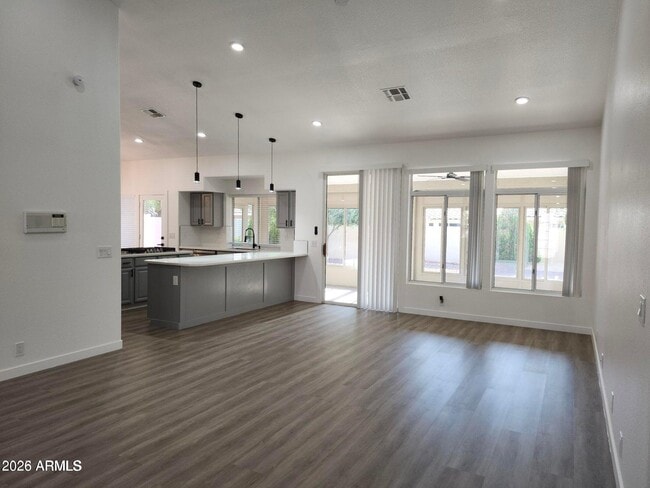 Building Photo - 8449 W Rockwood Dr