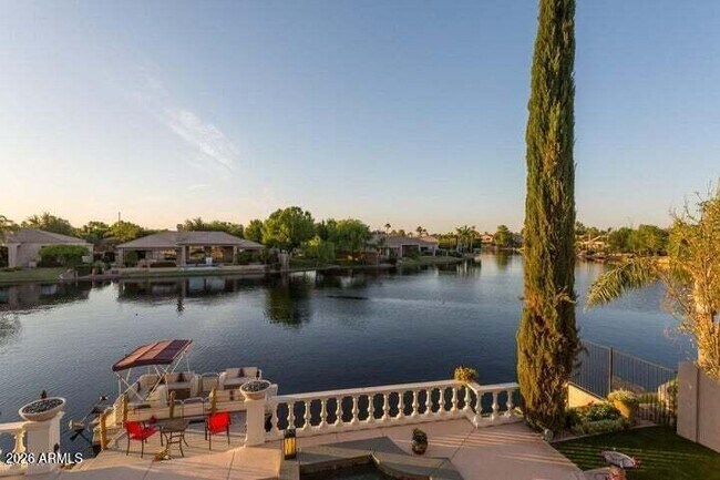 Building Photo - 1680 W Bartlett Way