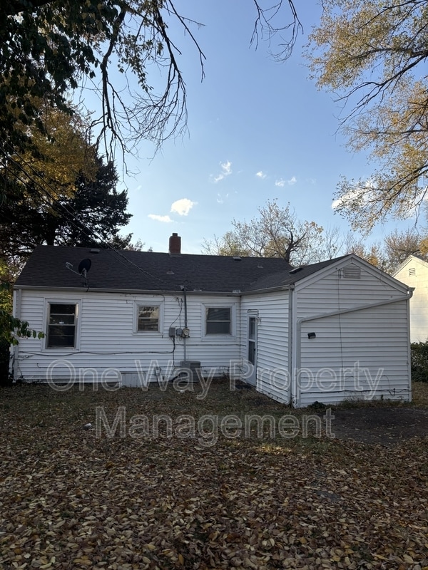 Building Photo - 1912 N Grove St