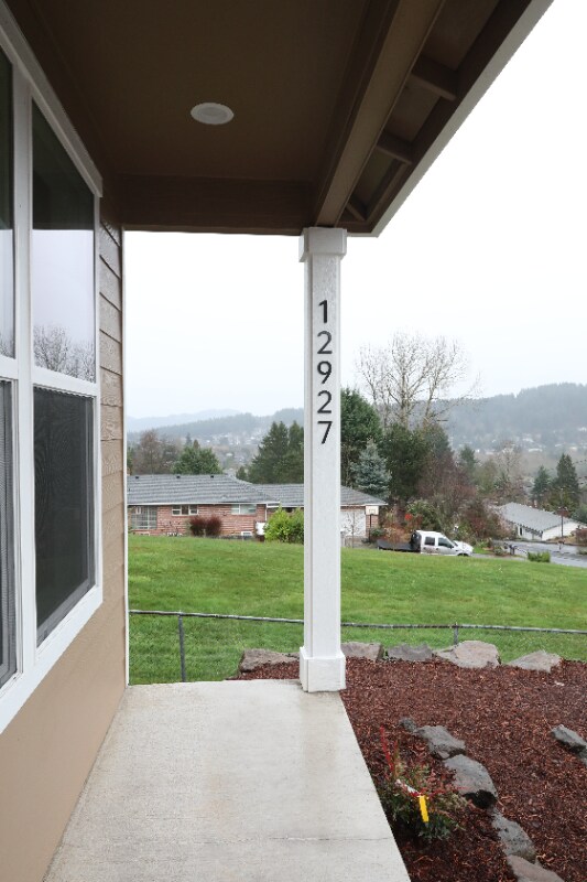 Building Photo - 12927 SE Ridgecrest Rd
