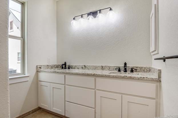 Building Photo - 1702 Gruene Vineyard Crossing