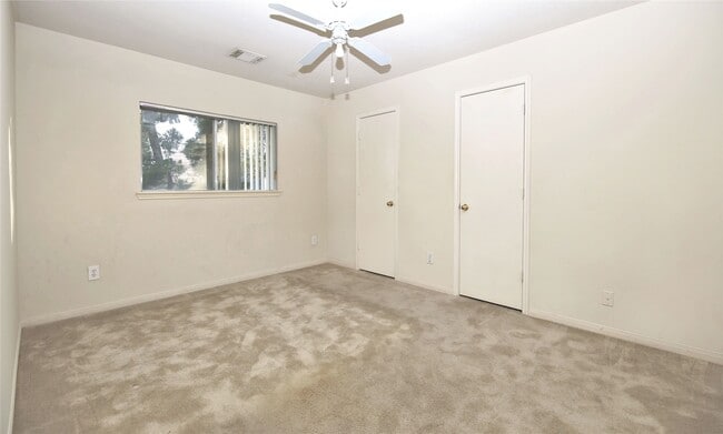 Building Photo - 8811 Norham Dr