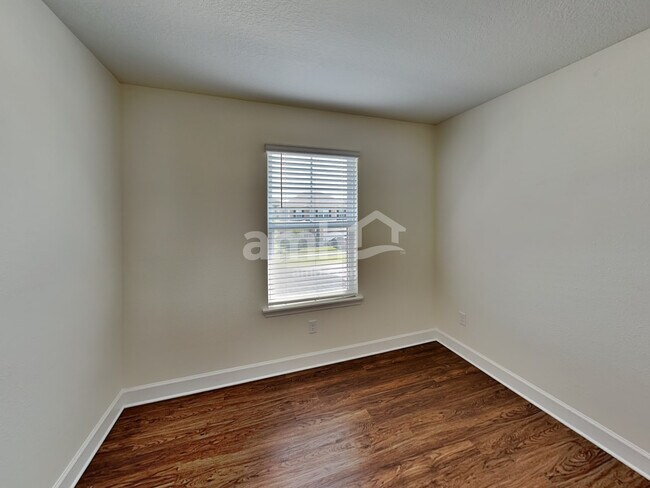 Building Photo - 3025 Eagle Bluff Way