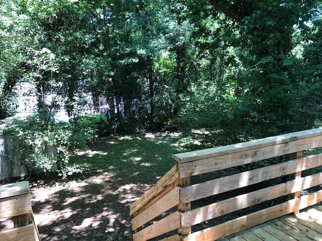 Building Photo - Normaltown Area Home! Available August 2026