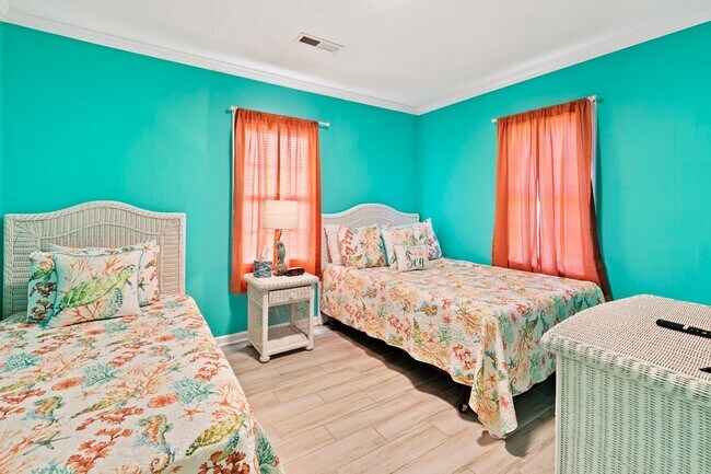 Building Photo - Winter Rental in North Myrtle Beach! Avail...