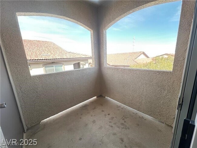 Building Photo - 3460 Cactus Shadow St