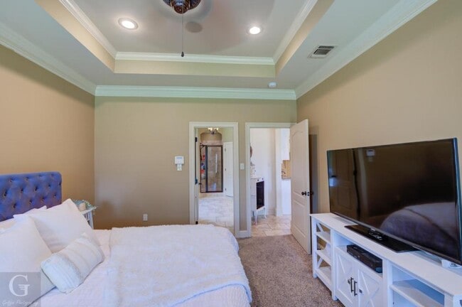 Building Photo - 609 Toulouse Ct