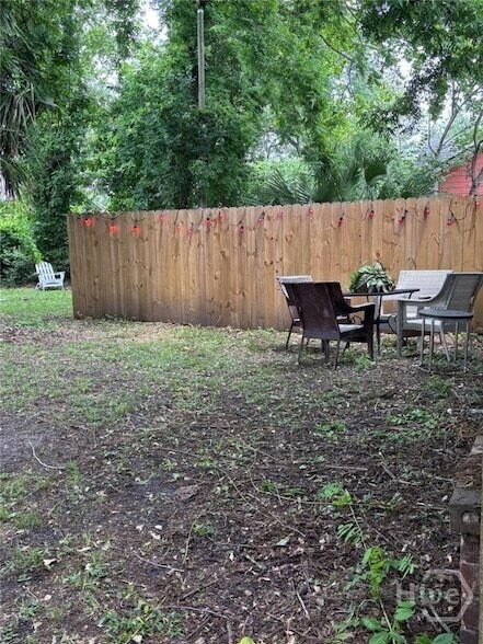 Building Photo - 1126 Collins St