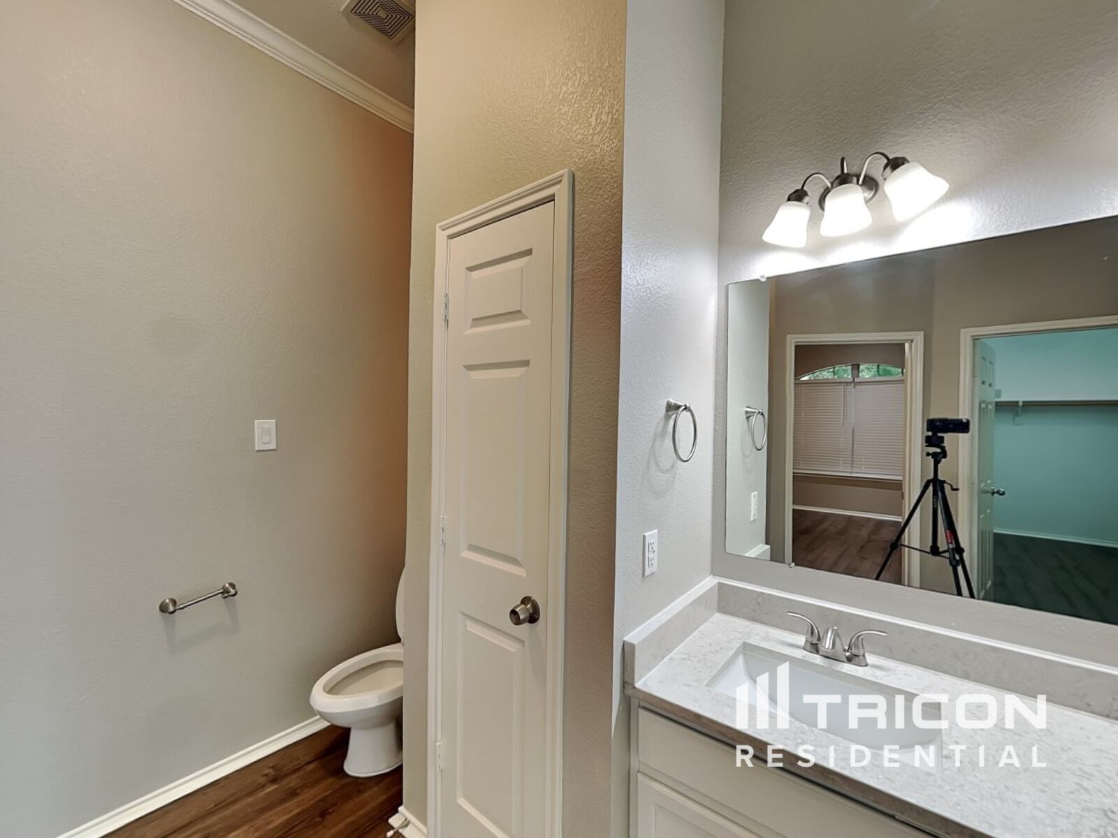 Building Photo - 630 Azalea Dr