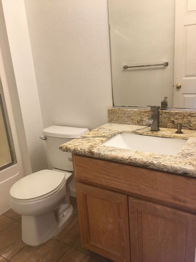 Building Photo - Highly Desirable 2 Story Home In Brookside