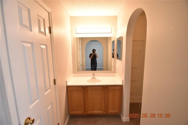 Building Photo - 30634 Birdhouse Dr