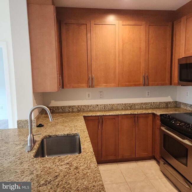 Building Photo - 4101 Albemarle St NW