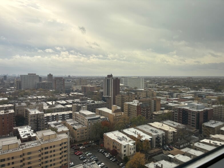 Building Photo - 5100 N Marine Dr