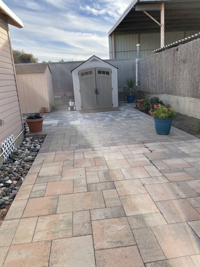 Back Yard - 24683 Woodward Ave