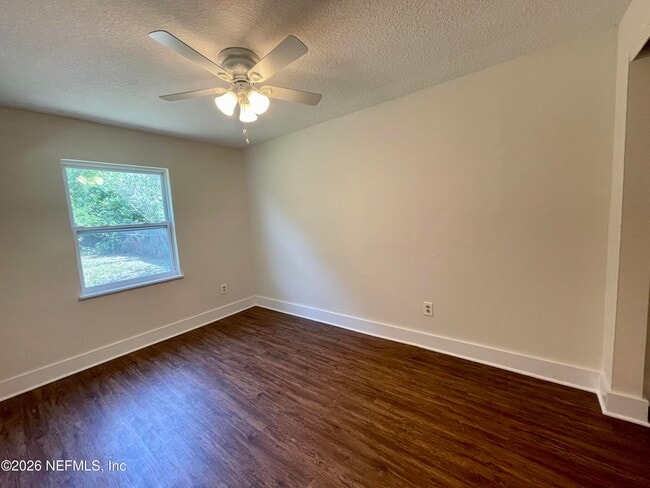 Building Photo - 10867 Bahia Dr