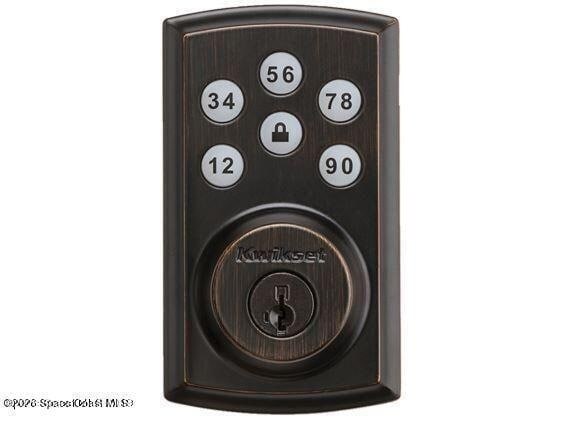 Building Photo - 514 Old Country