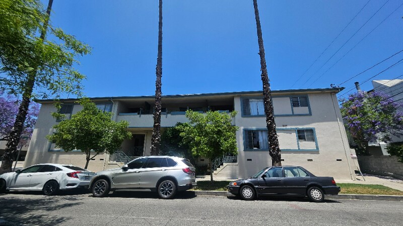 Building Photo - 8315 Clinton Ave