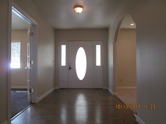 Building Photo - 5313 Elmira Rd