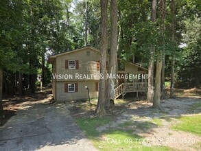 Building Photo - 155 Pine Hill Dr