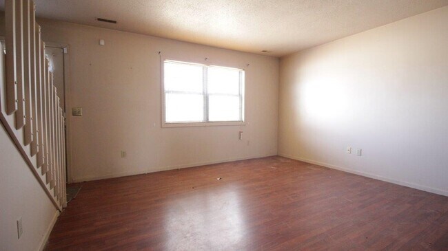 Building Photo - 6616 Barbara Jean Ct