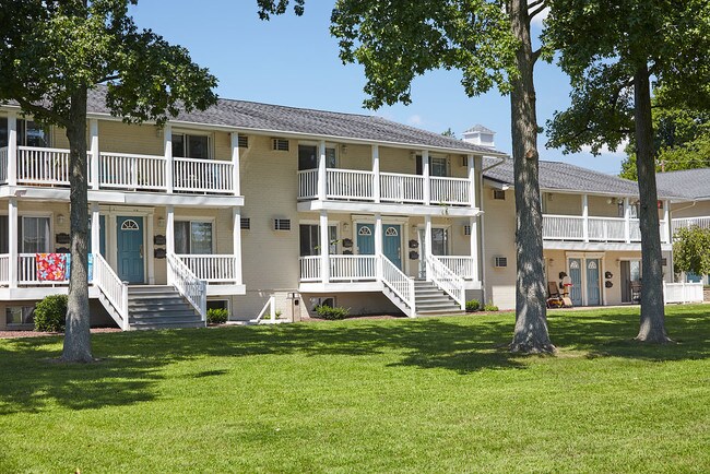 Building Photo - 3401 N Oxford Valley Rd