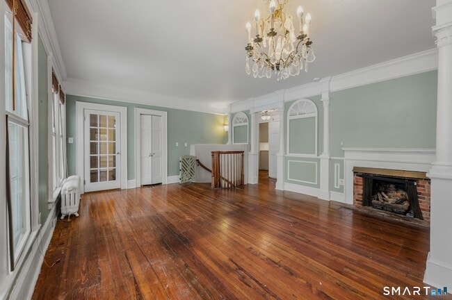 Building Photo - 9 Lyme St