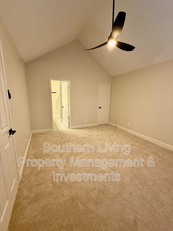 Building Photo - 8811 Roseton Ln