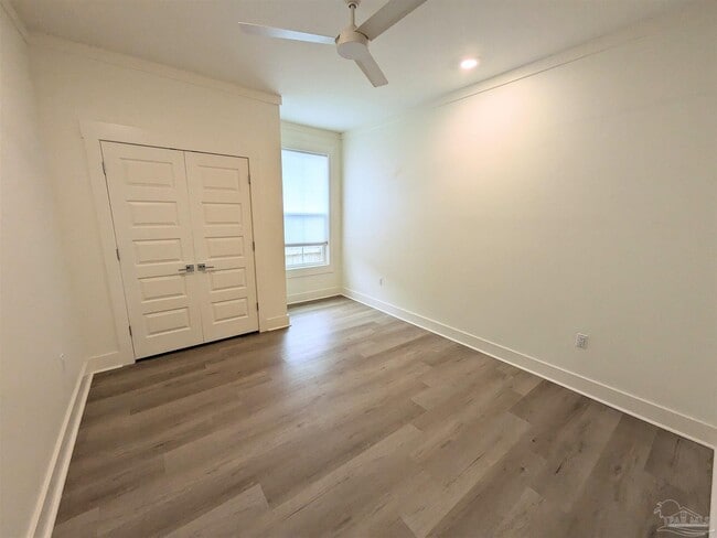 Building Photo - 1332 N 7th Ave