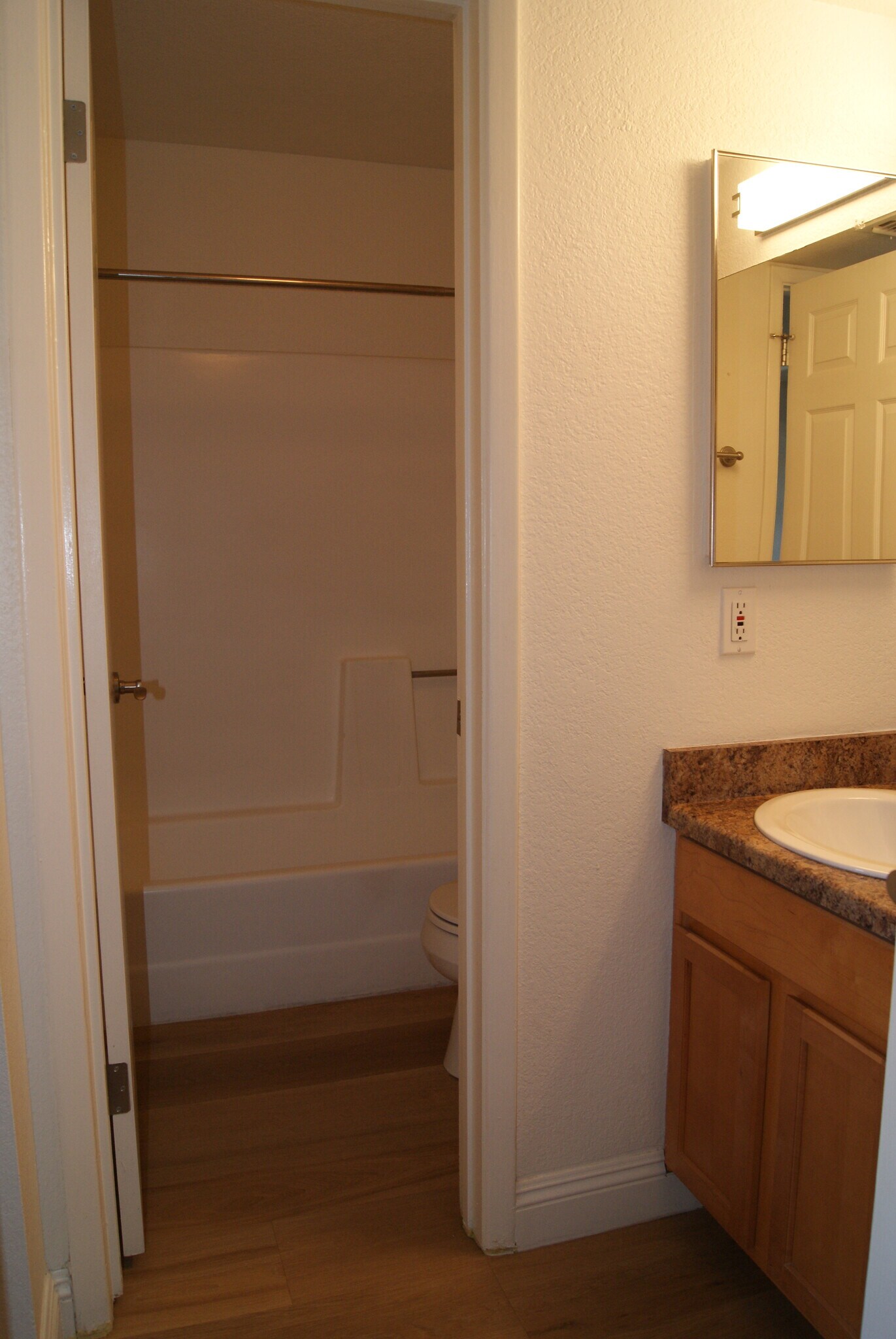 Building Photo - 3825 E Camelback Rd