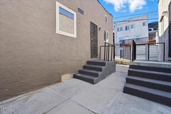 Building Photo - 1488 W Sunset Blvd