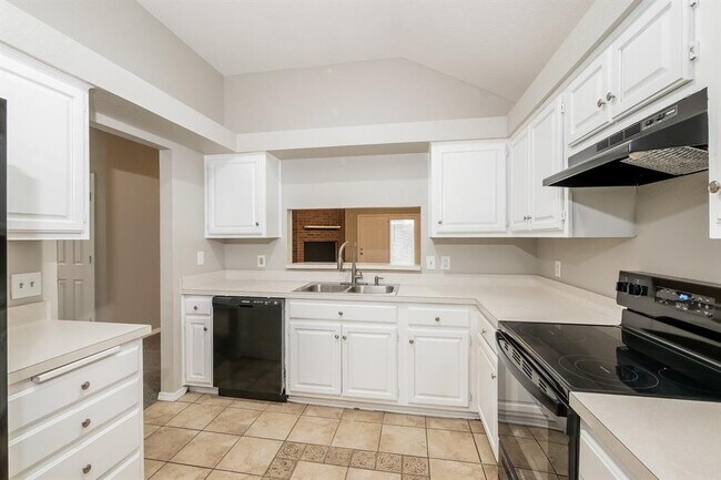 Building Photo - 7709 Doris Dr