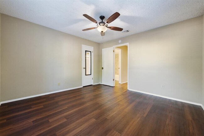 Building Photo - 3506 Speedway