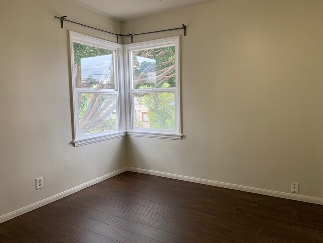 Building Photo - 1212 Michigan Ave