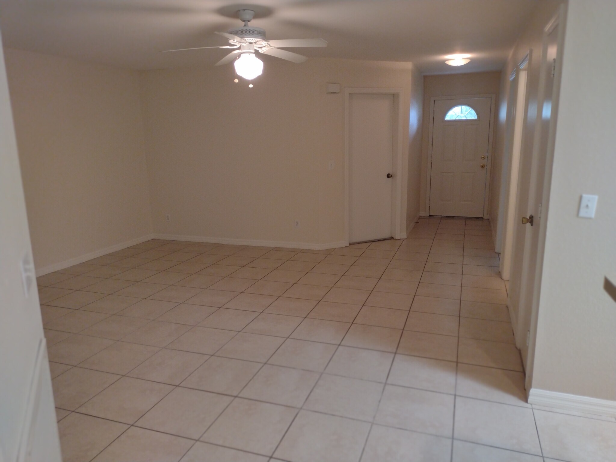 Building Photo - 7446 Pond Cir