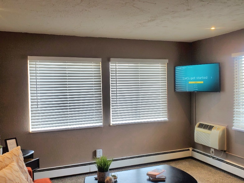 Building Photo - 857 S Van Gordon Ct