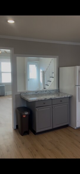 Building Photo - 32xx Tilton St