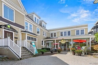 Building Photo - 762 Elmwood Ave