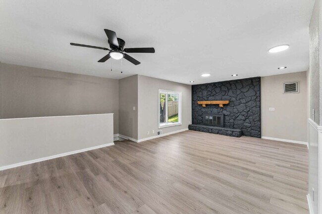 Building Photo - COMING SOON!! Charming 3-Bedroom Home with Spacious 2160 Sq Ft Layout in Independence, MO!