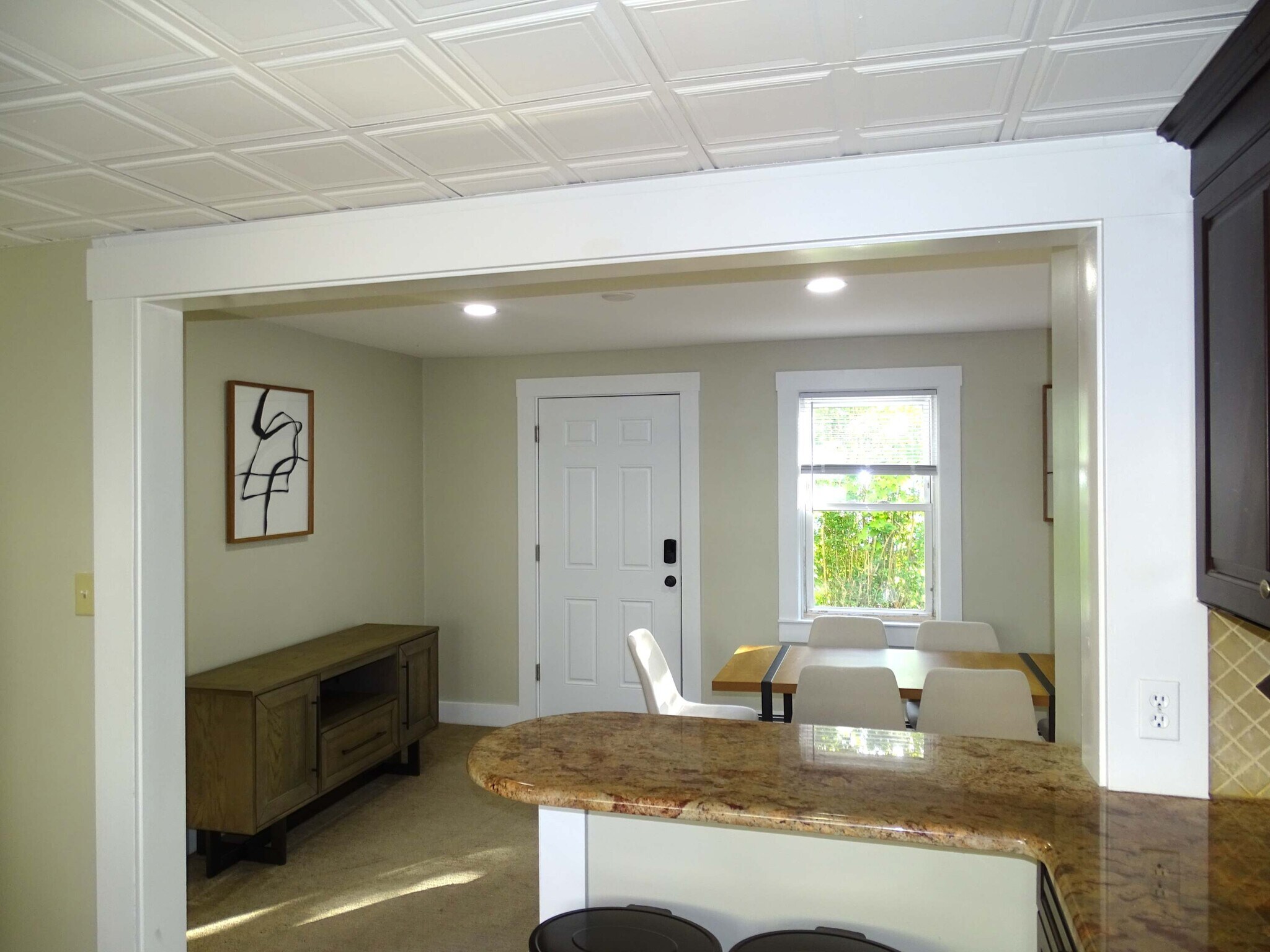 Building Photo - 303 Bishop St